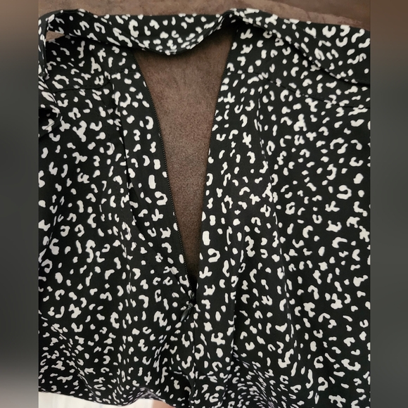 NIP mittoshop "Short Leash Ruffled Shorts - Black" w/ PocketsAnimal Print Sz 1XL - Picture 10 of 13